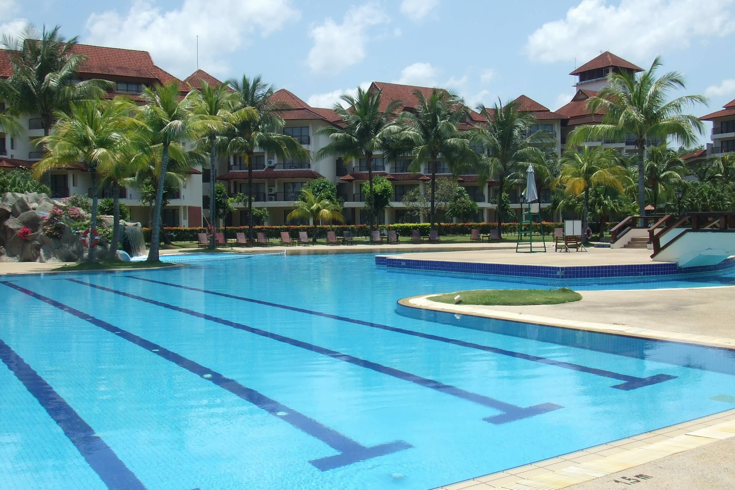 pulai-desaru-beach-resort-swimming-pool
